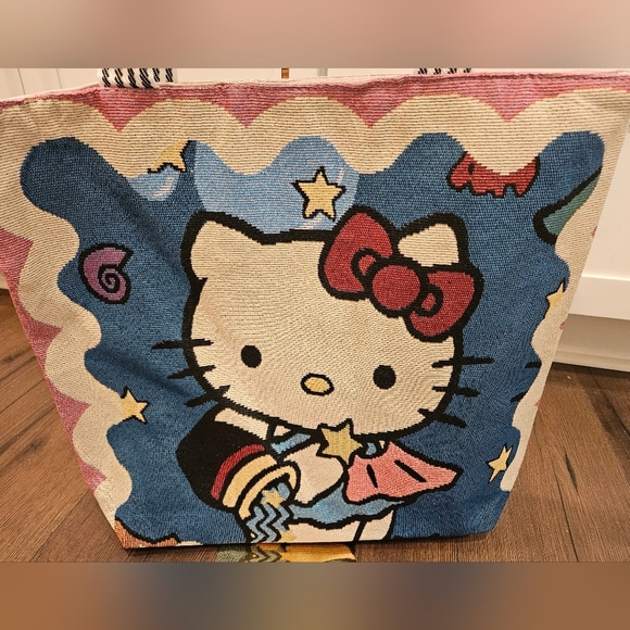 NEW Hello Kitty Tote Bag with Accessories Bundle - Picture 11 of 13
